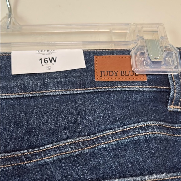 Judy Blue Ankle Cropped Distressed Blue Jeans - Picture 7 of 7